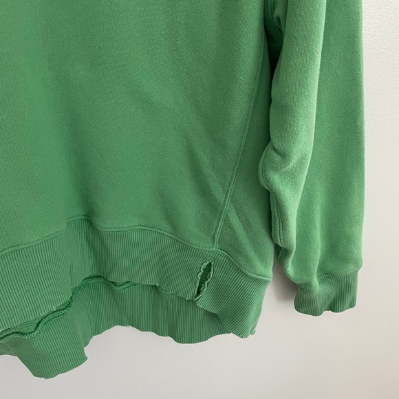 Aerie The Chill Sweatshirt Green Ice Cold Ski Resort Patches Womens Medium - Picture 6 of 11